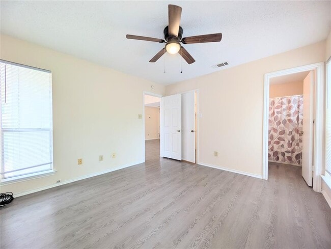 Building Photo - 2018 Redwing Way