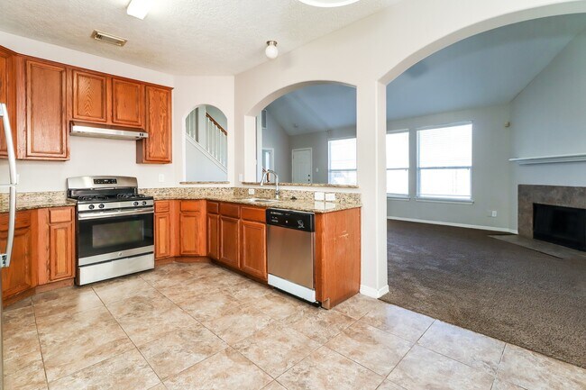 Building Photo - 12015 Raven View Dr