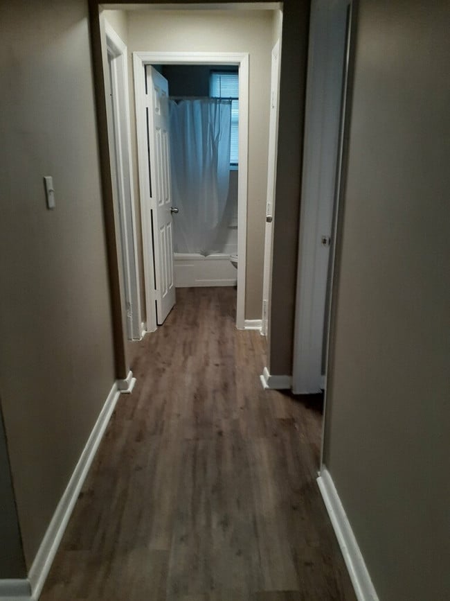 Building Photo - Forest Avenue Apts