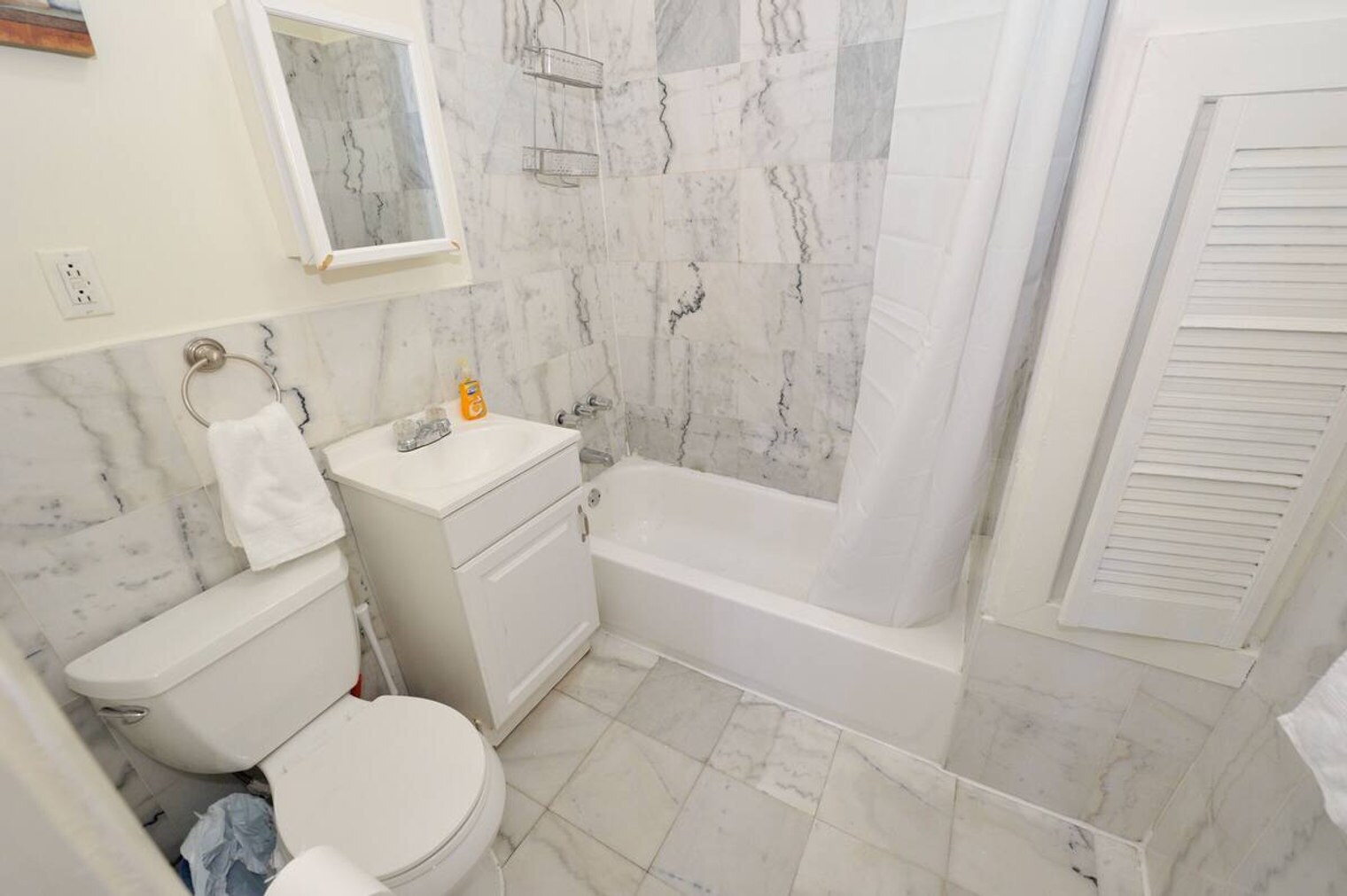 Building Photo - 474 9th Ave