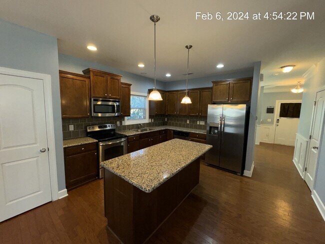 Building Photo - 118 Blackhawk Lane