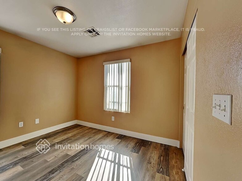 Building Photo - 926 Dawn Valley Dr