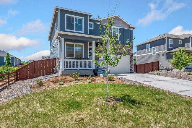 Building Photo - 4-Bedroom Home in Mallard Ridge with Office and Fenced Yard