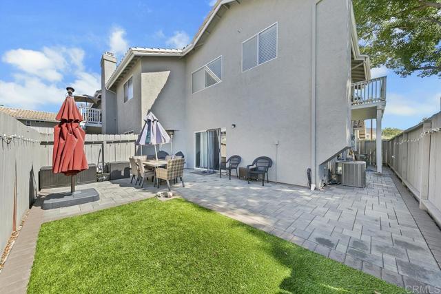Building Photo - 1390 Palomar Pl