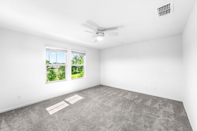 Building Photo - Citrus Heights AMAZING FLOOR-PLAN (Solar) ...