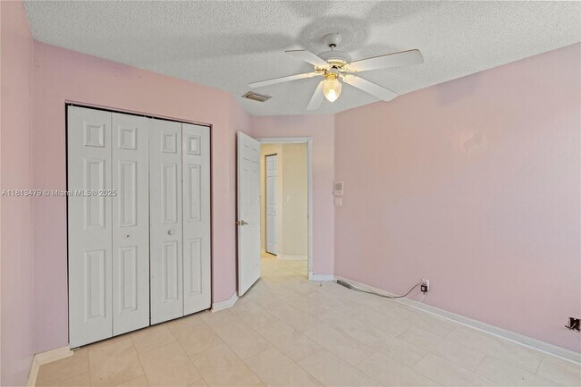 Building Photo - 18405 NW 9th Ct