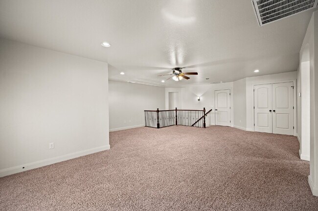 Building Photo - "Spacious 5-Bed Oasis with 3 Baths in Washington, UT – 3,171 Sq Ft of Comfort!"