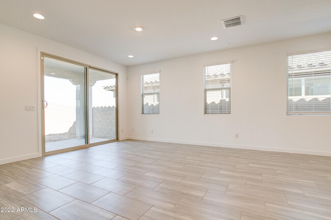 Building Photo - 17032 W El Caminito Dr