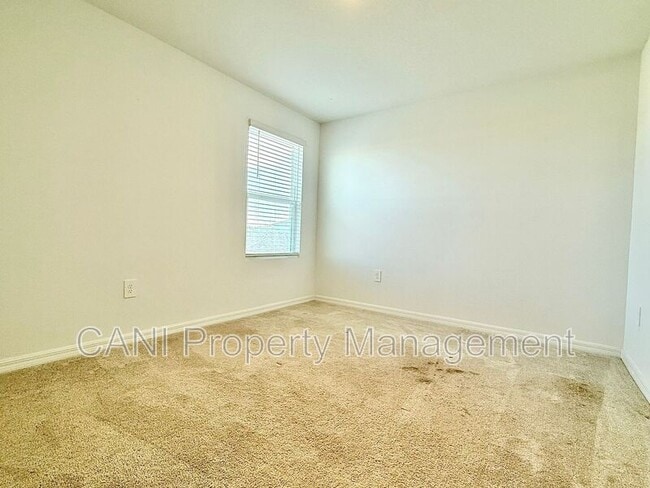 Building Photo - 646 Teviot Rd