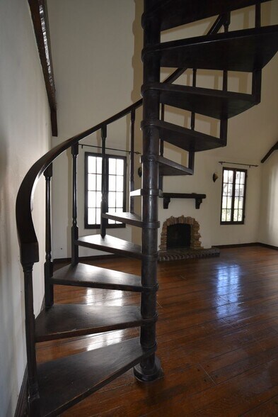 Building Photo - 2906 Griffith Park Blvd