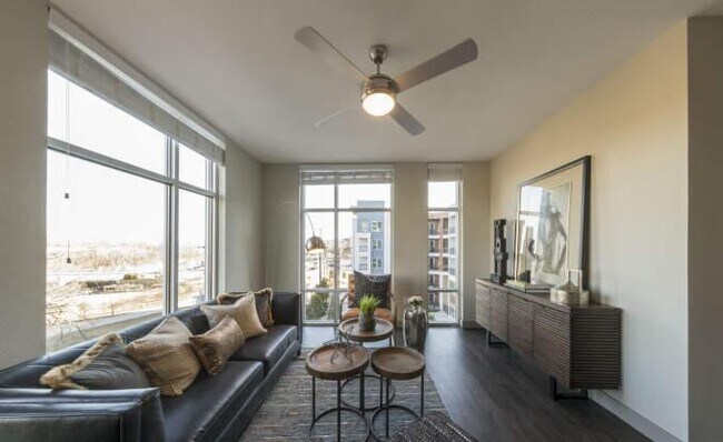 Building Photo - 2 bedroom in Dallas TX 75238