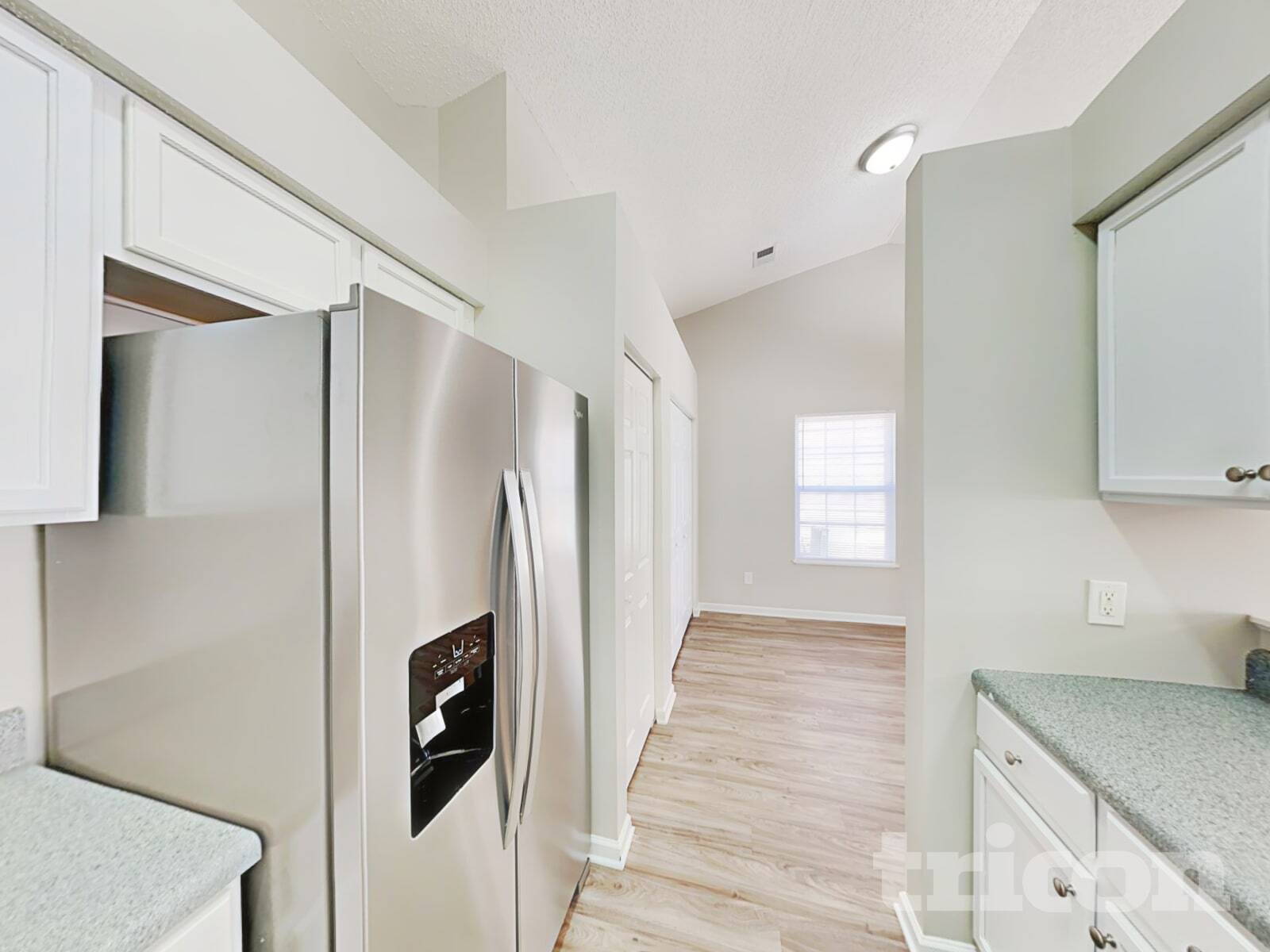 Building Photo - 721 Elderberry Ln