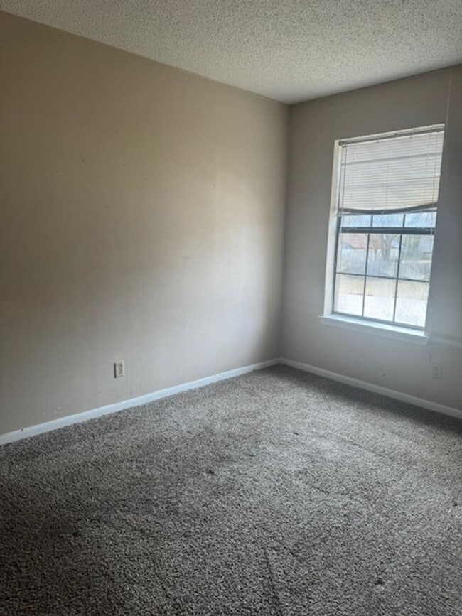 Building Photo - 4108 Bill Owens Pkwy