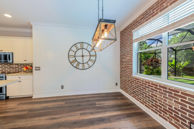 Building Photo - 3315 SE W Snow Rd