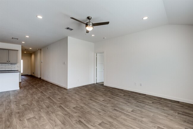 Building Photo - 14219 Black Cyn Ln