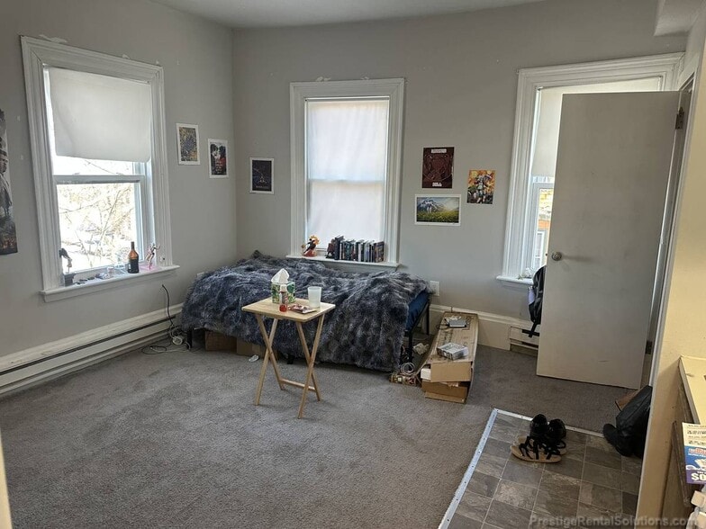 Building Photo - 582 Cambridge St