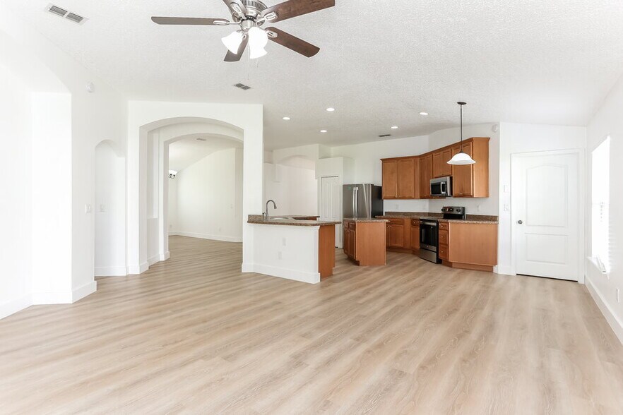 Building Photo - 2791 Wood Stork Trail