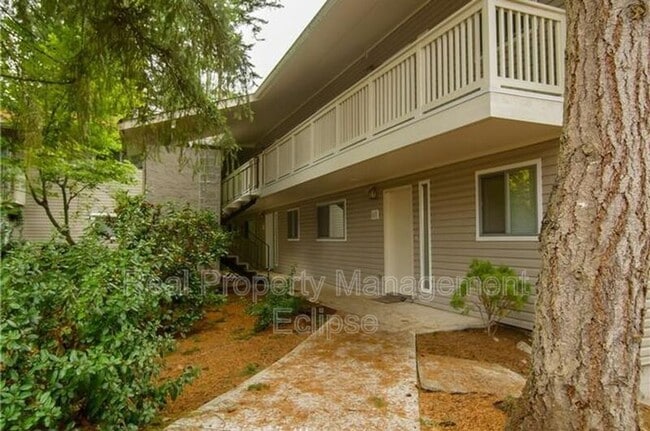 Primary Photo - 14517 NE 40th St