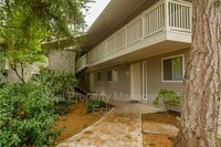 Building Photo - 14517 NE 40th St