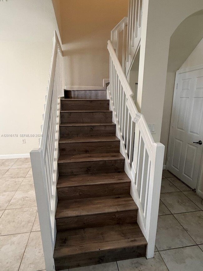 Building Photo - 11540 SW 151 Ave