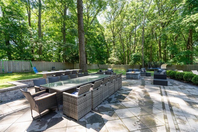 Building Photo - 9 E Stemmer Ln