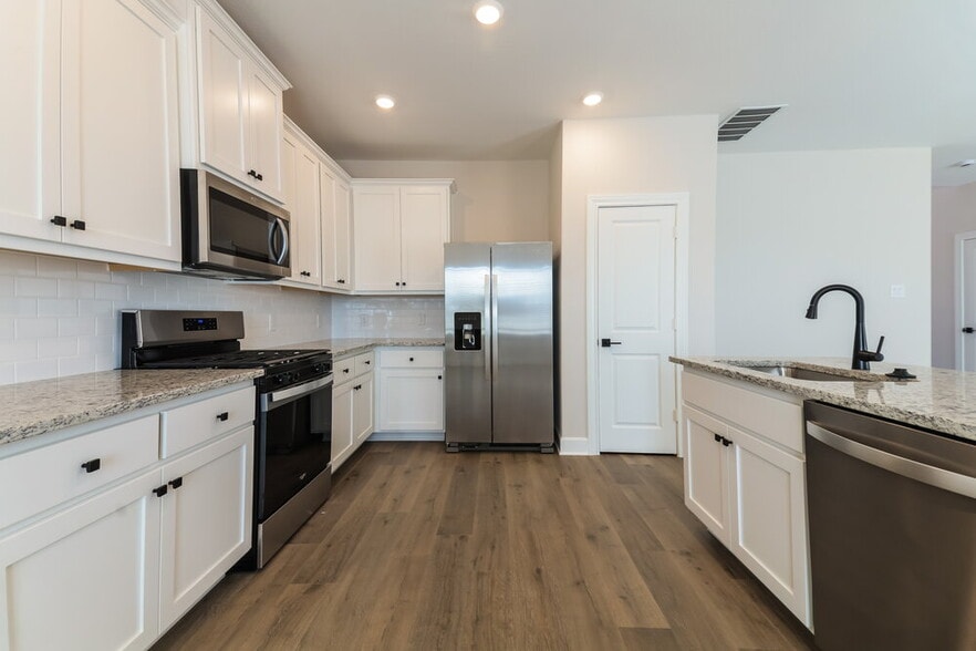 Building Photo - 809 Princeton Hts Blvd