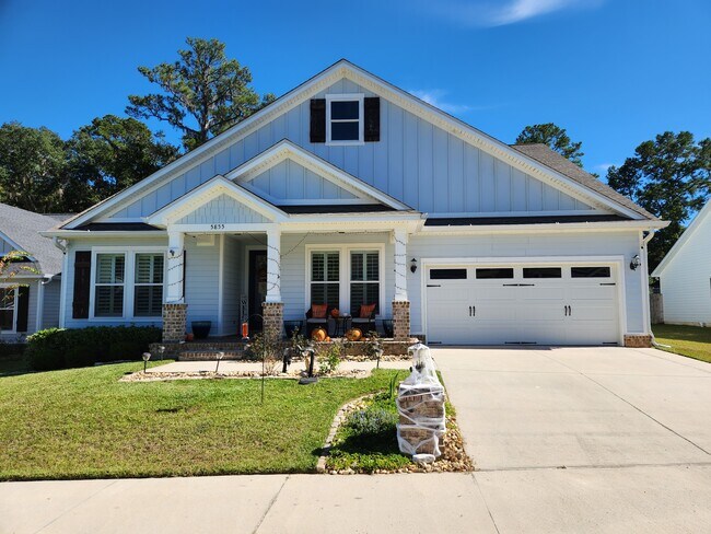 Primary Photo - 5855 Vlg Rdg Wy