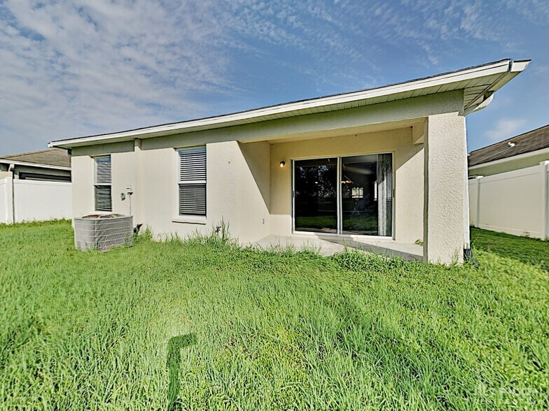 Building Photo - 31420 Triborough Dr