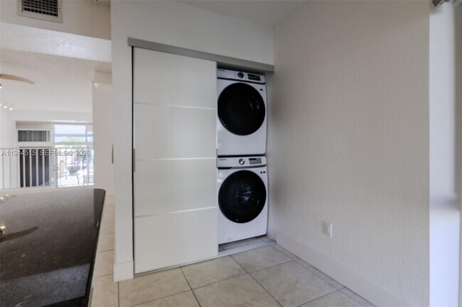 Building Photo - 3920 NE 168th St