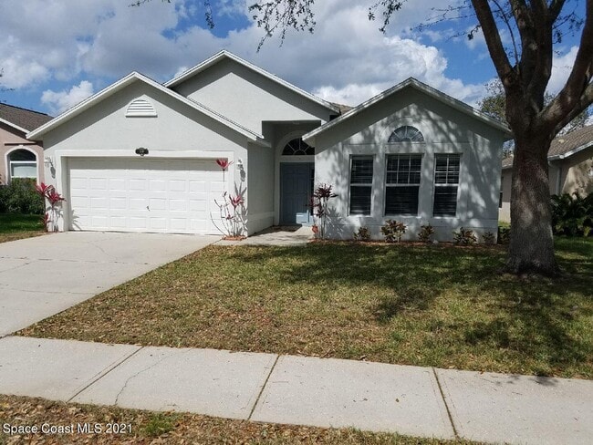 Building Photo - 888 Macon Dr