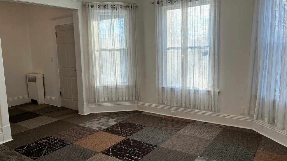 Building Photo - 12 Delaware Ter