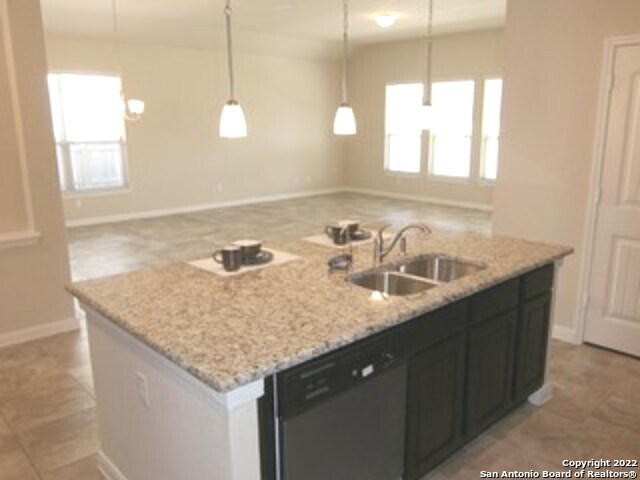 Building Photo - 5633 Briar Fld