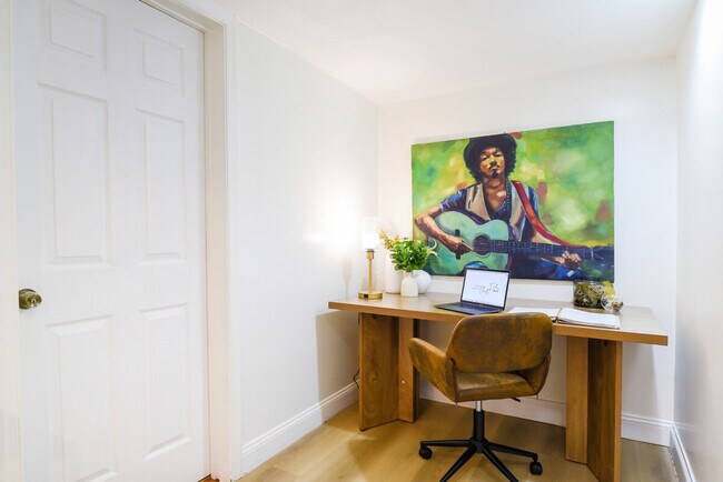 Building Photo - 4203 73rd Ave