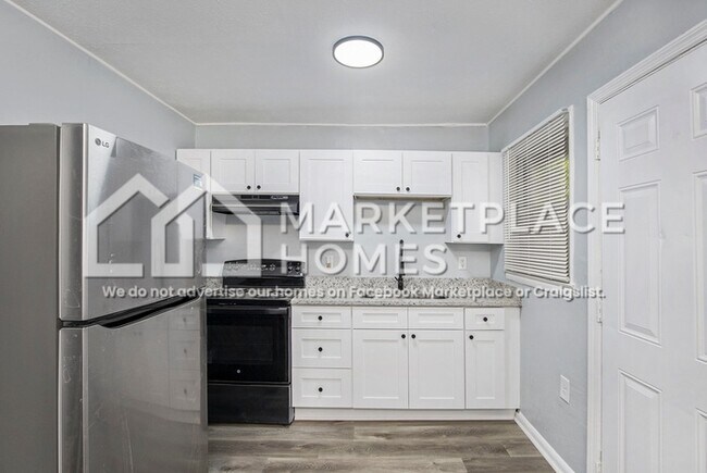 Building Photo - 2581 Barge Rd SW