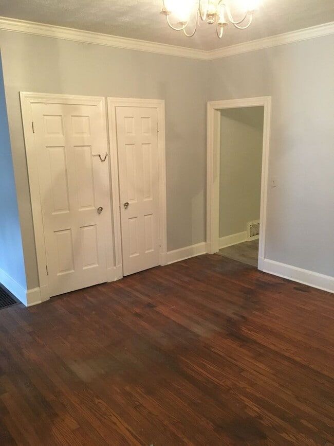 Building Photo - 1143 A&amp;B N Broad St.