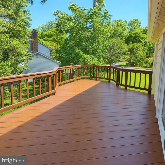 Building Photo - 4912 Bexley Ln