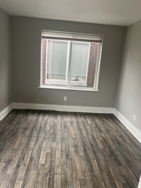 Building Photo - 509 W High St
