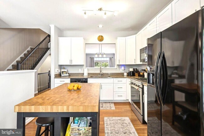 Building Photo - 506 Torbert Loop