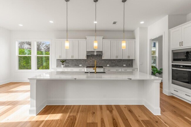 Building Photo - 4039 Tallow Pl