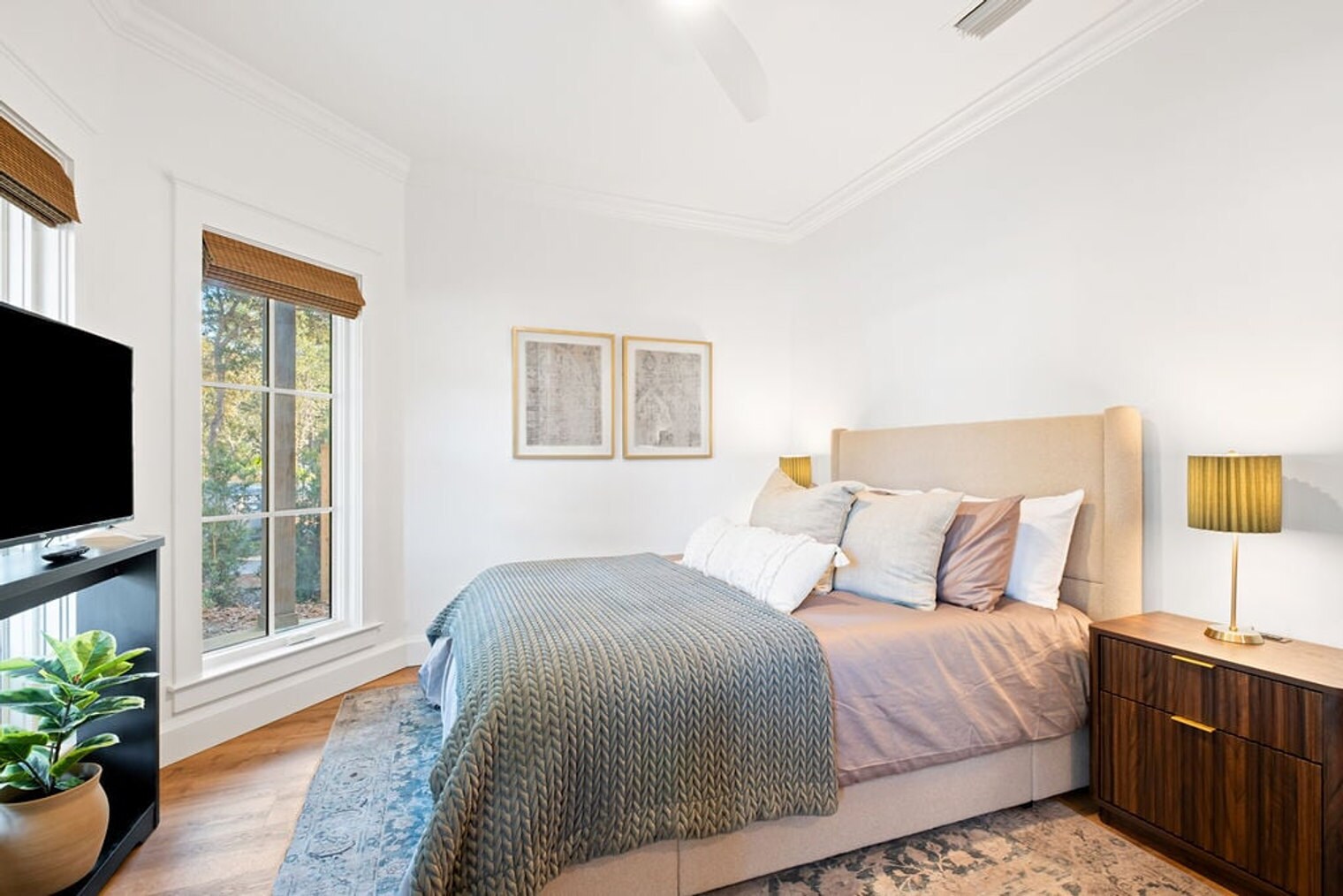 Building Photo - 463 Clareon Dr