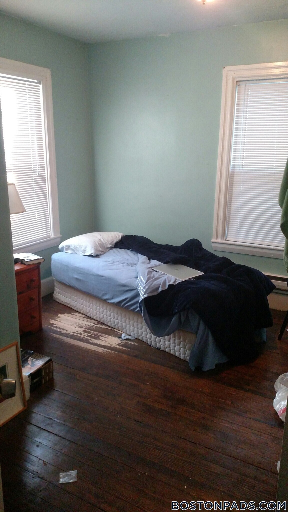 Building Photo - 42 Hillside St