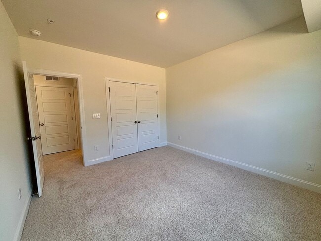 Building Photo - Brand New 2-Bedroom Condo in Raven Ridge C...