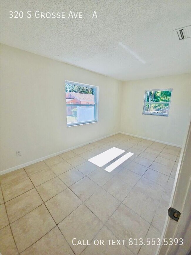 Building Photo - 320 S Grosse Ave