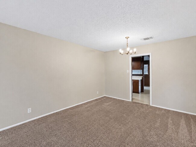 Building Photo - 4231 Eagle Nest Dr