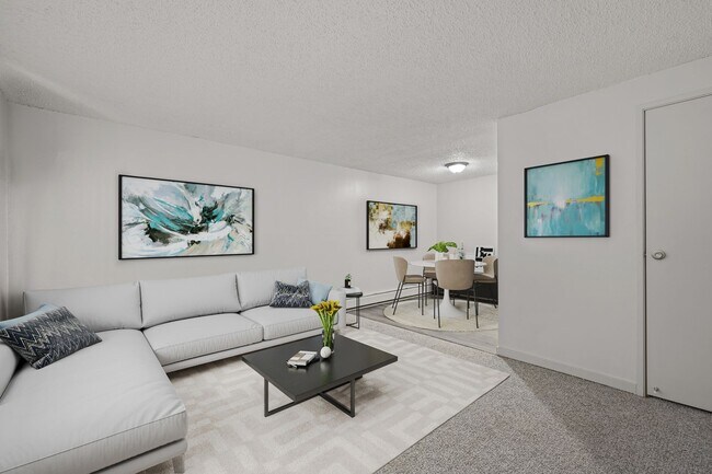 Interior Photo - Oasis at Belmont - Beautiful Renovated Apartments