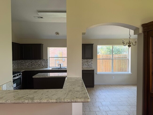 Building Photo - 15627 Rosewood Hill Ct