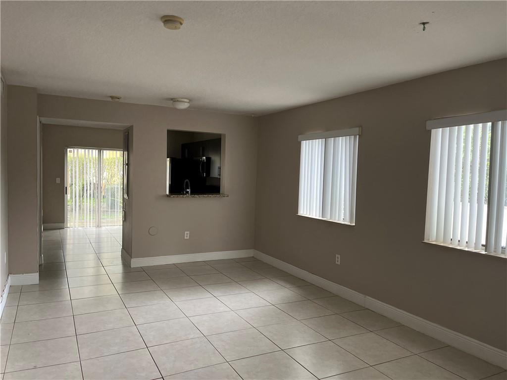 Building Photo - 6255 SW 47th Mnr