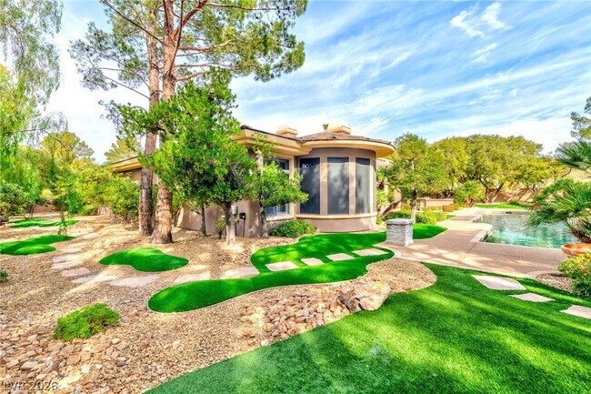 Building Photo - 3 Regent Park Ct