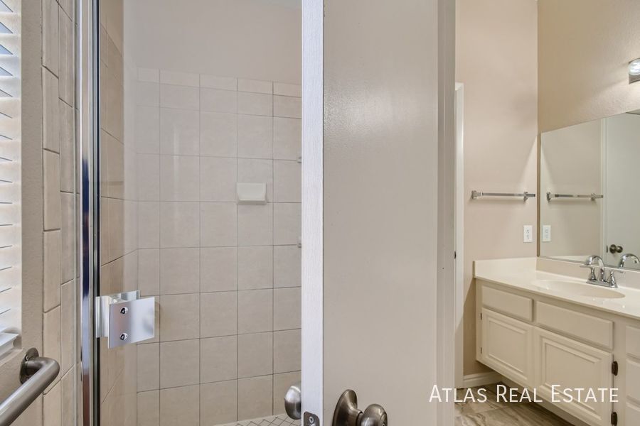 Building Photo - 4405 Sandhorse Ct
