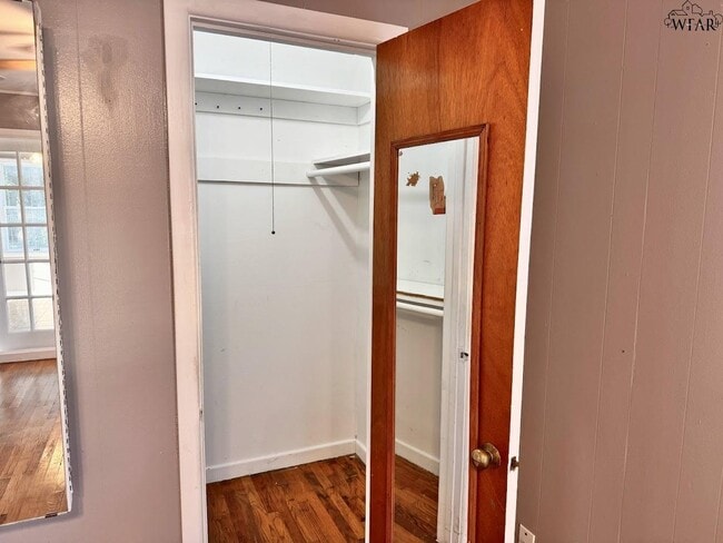 Building Photo - 4503 McCrory Ave